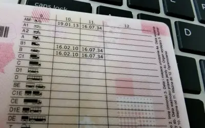 Prawo jazdy B a samochód ciężarowy z kratką: Czy wystarczy?