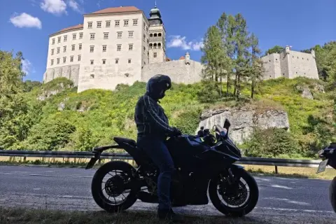 Małopolska na motocykl: Najlepsze trasy, widoki i porady eksperta
