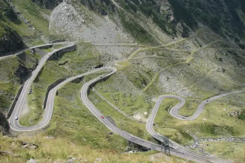 Najpiękniejsze trasy motocyklowe w Polsce: Gdzie czeka wolność?