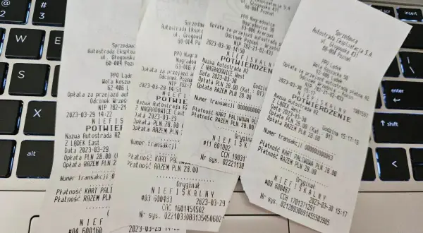 Opłaty na A2: Płatne i darmowe odcinki. Uniknij kary 500 zł!