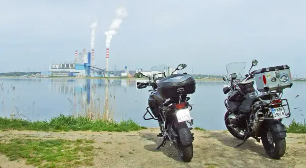 Wielkopolska motocyklem: Niezapomniane trasy i praktyczne porady