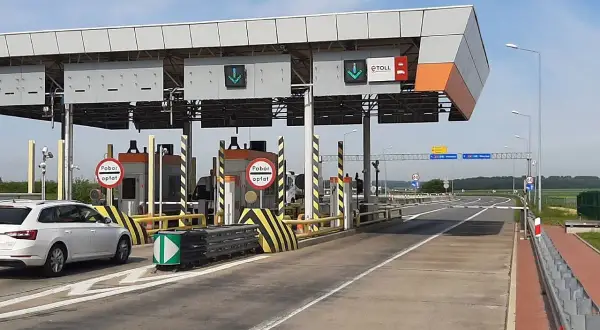 Autostradą A4: Opłaty, bramki, e-TOLL. Płać sprytnie, bez kar!