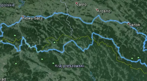 Podkarpackie motocyklem: Kultowe trasy, Bieszczady i porady eksperta