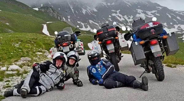 Tatry motocyklem: Przewodnik po trasach i bezpiecznej jeździe