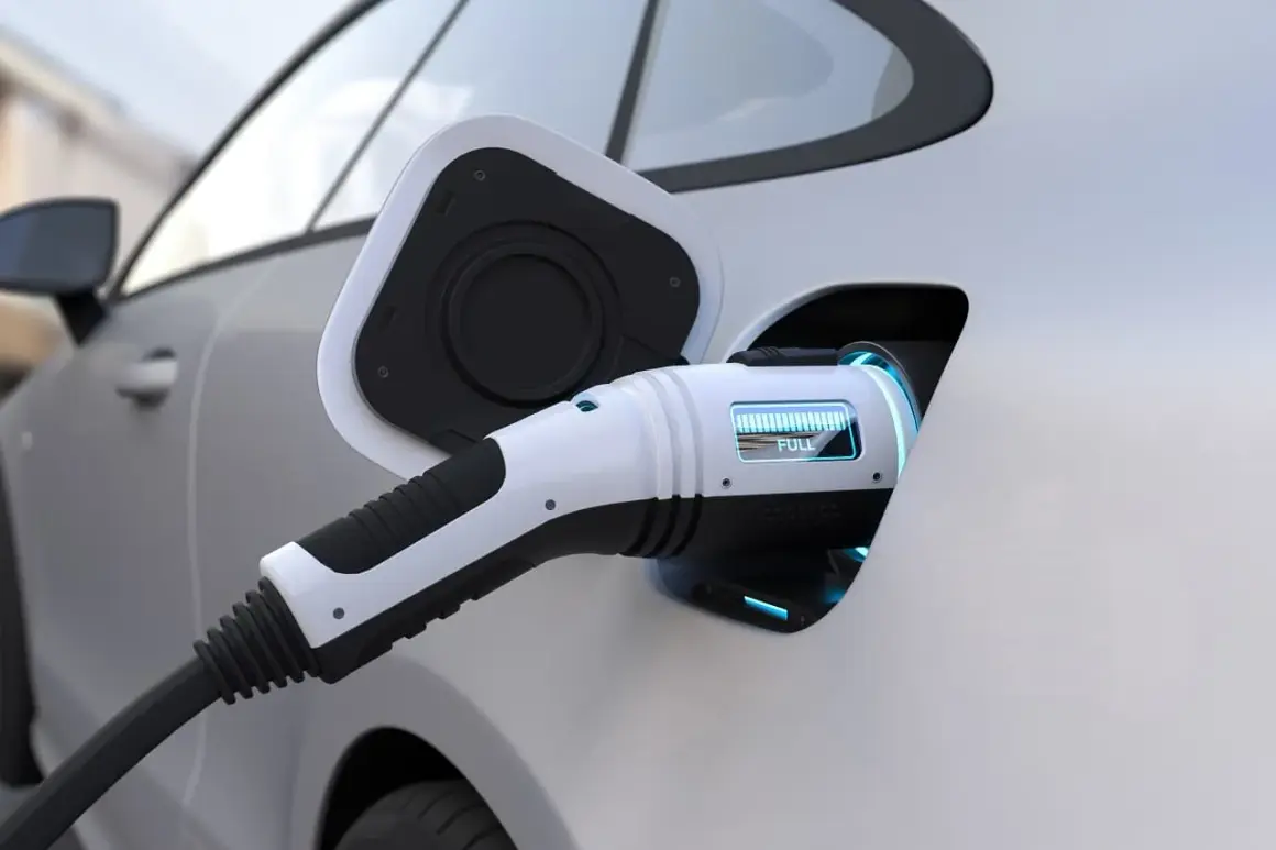 Ładowanie elektryka: Ile kosztuje 100 km? Oszczędzaj w domu i trasie!