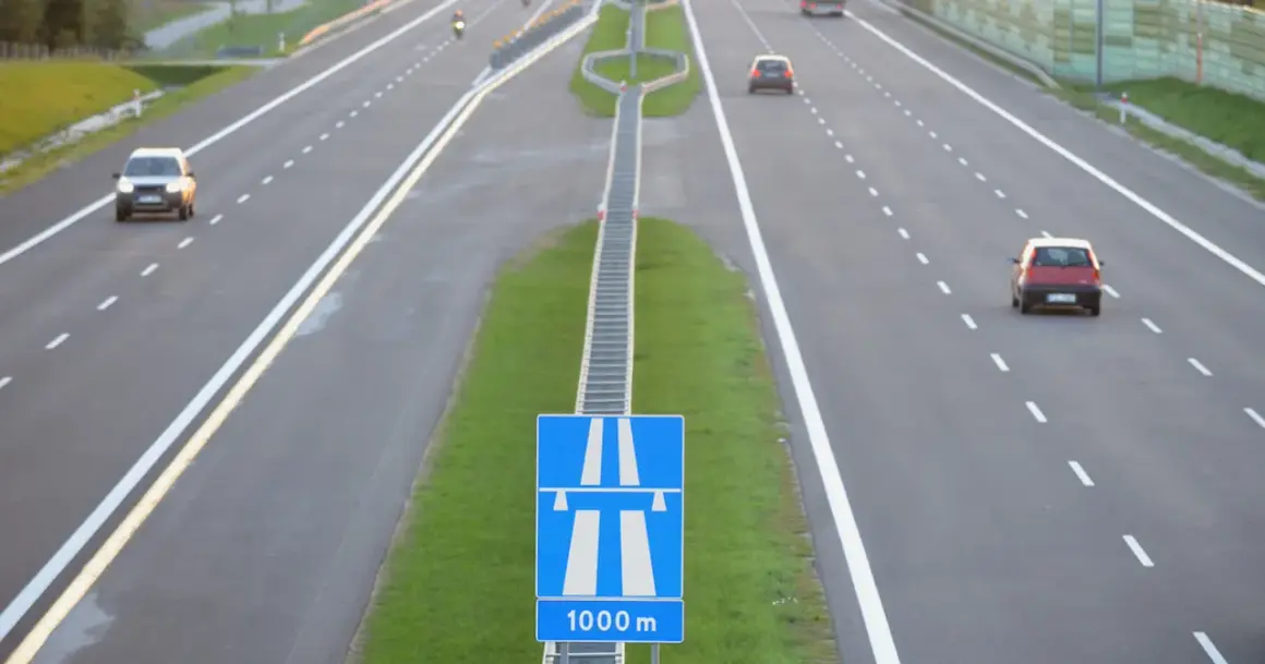 Płatności A4: Jak zapłacić za autostradę? Poradnik krok po kroku