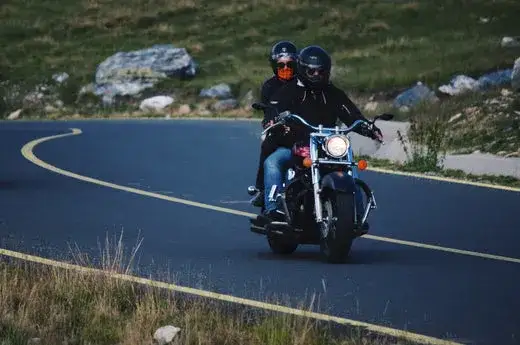 Motocyklista na Wielkiej Pętli Bieszczadzkiej widok