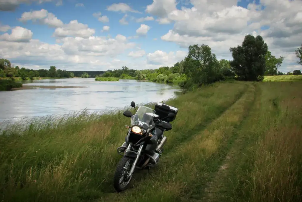 Dolina Bugu motocyklista widoki