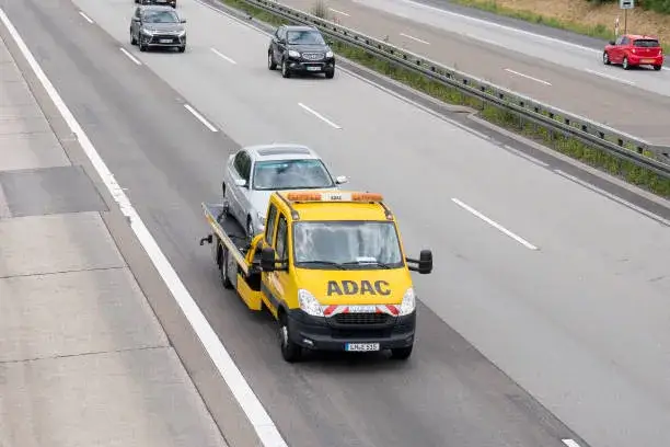 laweta na niemieckiej autostradzie